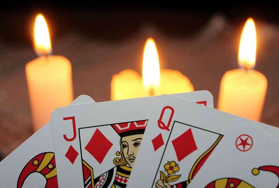 How to Interpret Tarot Card?